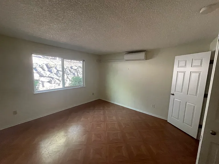 Master bedroom with AC