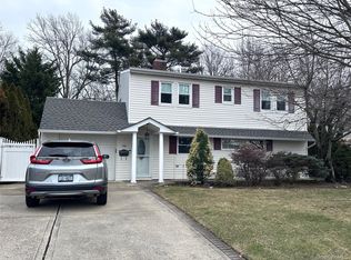 166 Choir Lane E, Westbury, NY