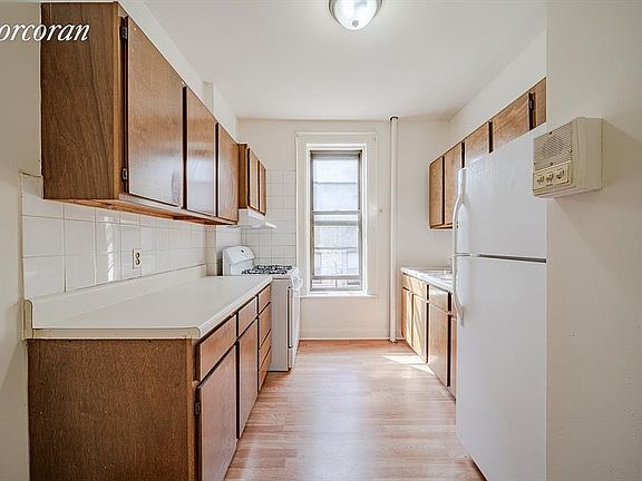 3rd image of 1878-C Adam C Powell Blvd Unit 44