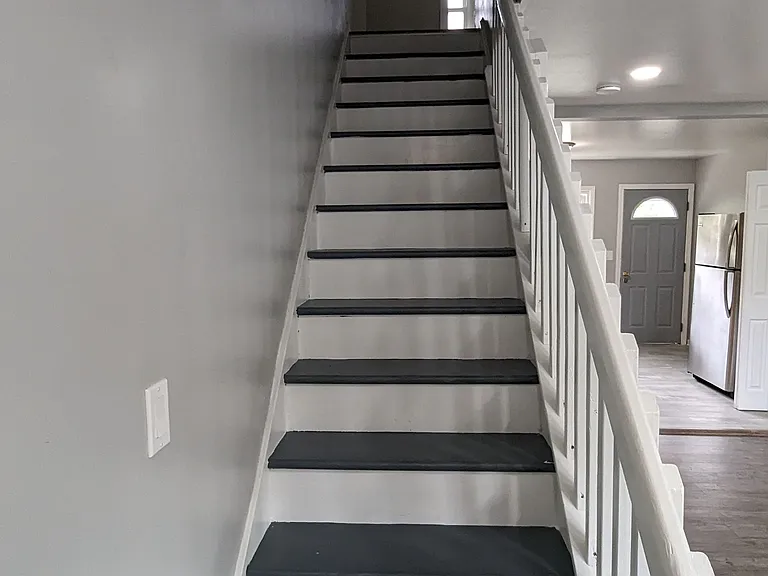 304 Hankes Ave #1 — Photo 6