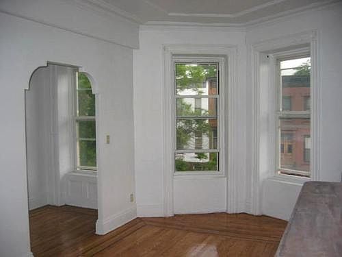 2nd image of 451 Halsey St APT 2