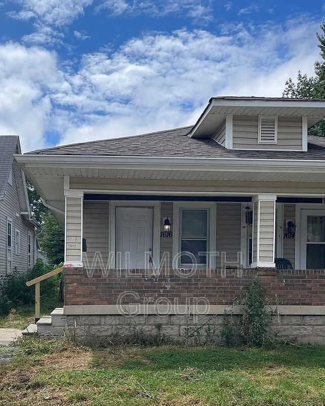1616 Draper St photo 1