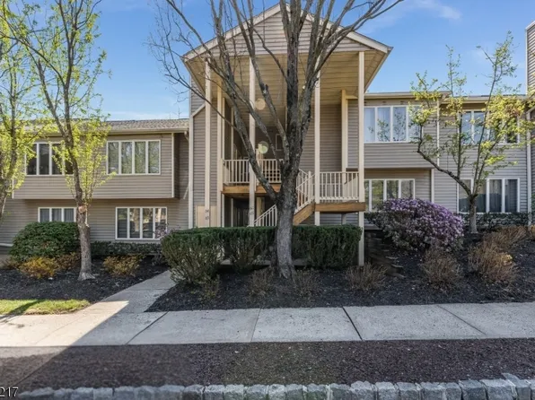 65 Westchester Ter, Clinton Twp., NJ 08801