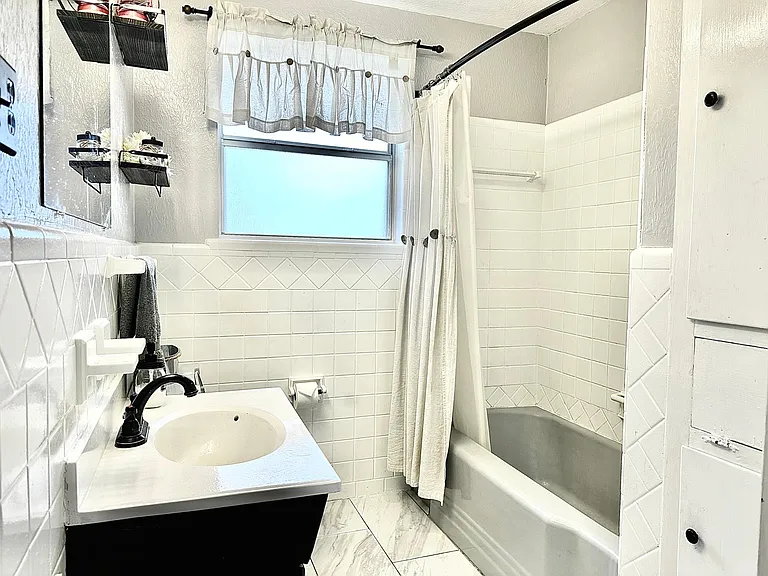10224 Darryl Dr — Photo 14