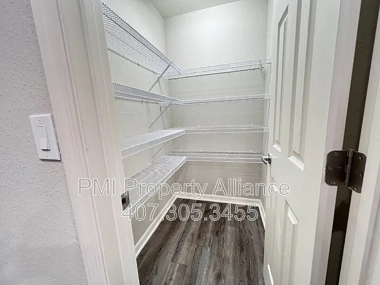 1002 Corso Dr — Photo 9