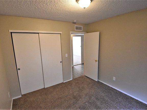 5th image of 2920 W Michelle Dr