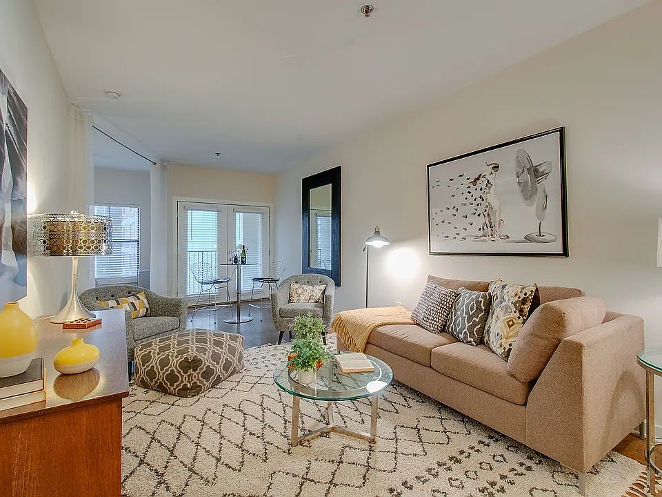 1st image of 1803 Broadway APT 523