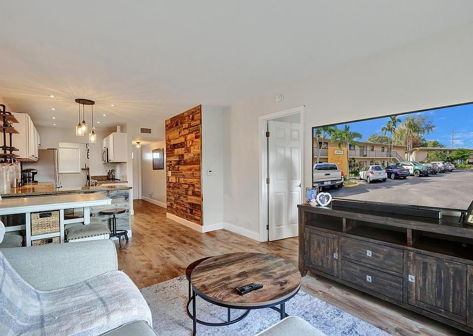 1st image of 2914 NE 8th Terrace #202
