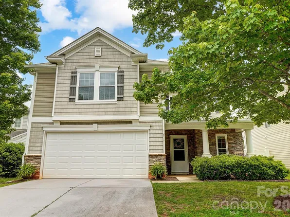 2717 Markham Woods Ct, Charlotte, NC 28214