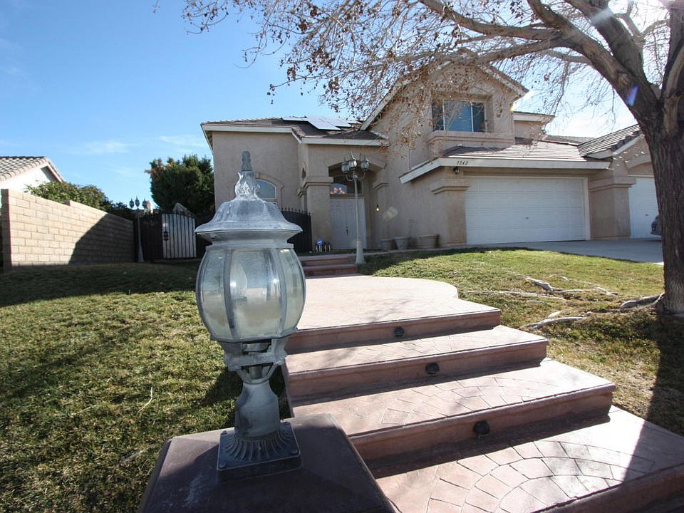1st image of 7342 Round Hill Dr