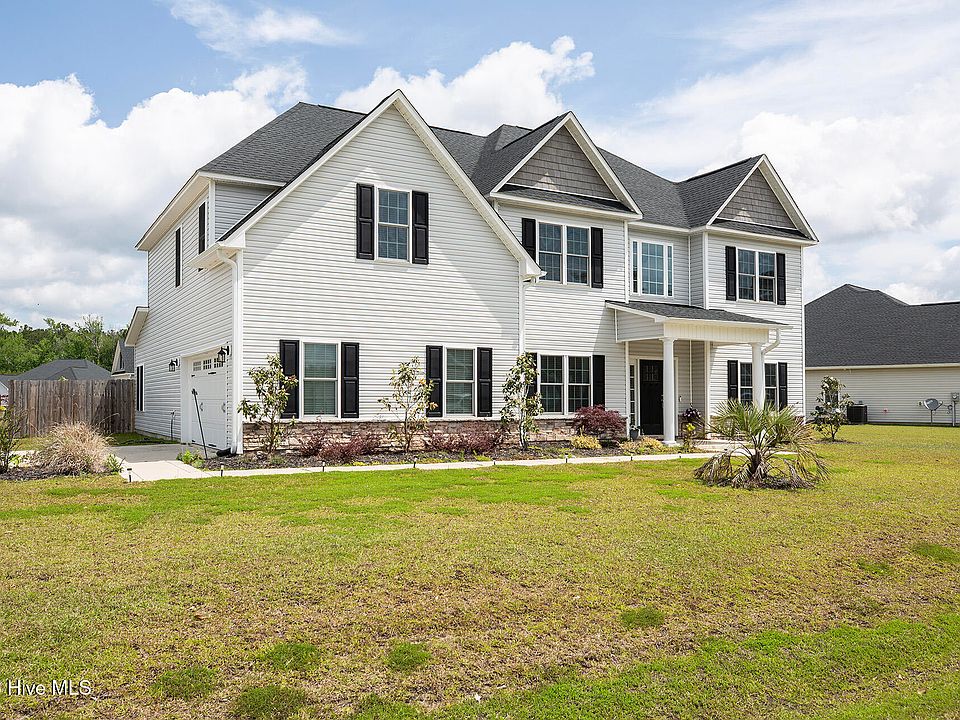 1st image of 204 W Broughton Lane