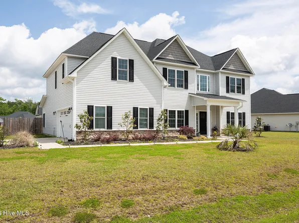 204 W Broughton Lane, Rocky Point, NC 28457