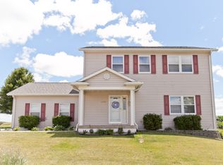 5895 Robinwood Ln, Marion, IA 52302