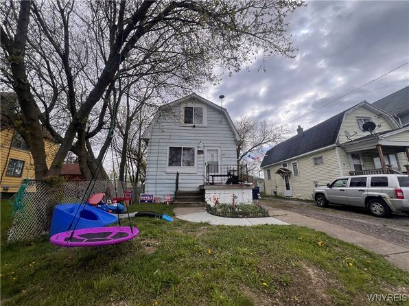 417 Hyde Park Blvd, Niagara Falls, NY 14303