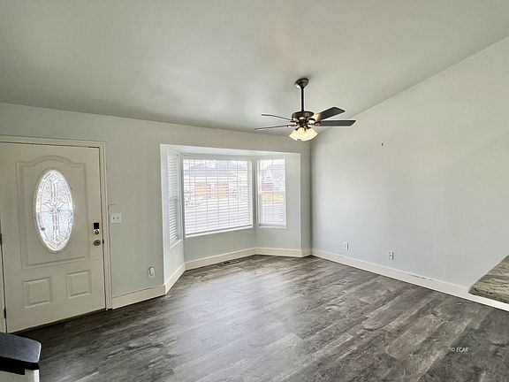 5th image of 229 Cottonwood Dr