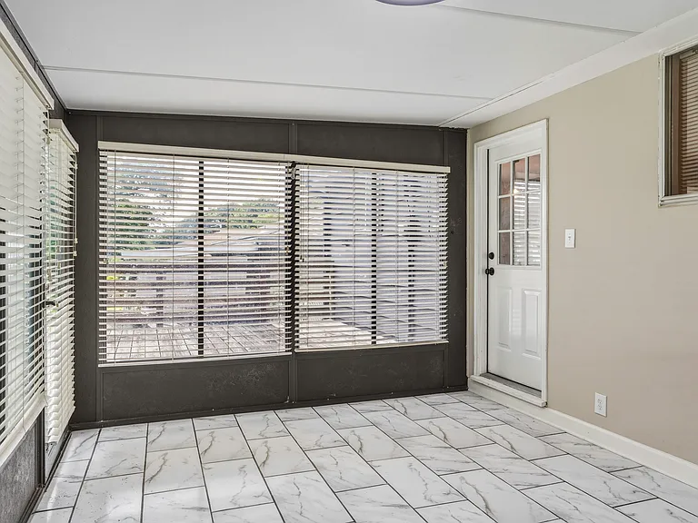 4907 N Fremont Ave — Photo 14
