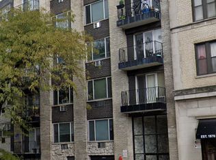 6815 N Sheridan Rd #304, Chicago, IL 60626