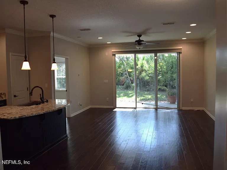 247 Amistad Dr — Photo 5