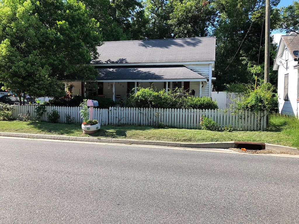 135 E Waring St, Waycross, GA 31501 Zillow