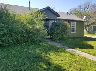 1123 S Grand Ave APT A, Gainesville, TX 76240