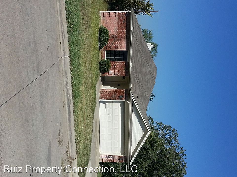 1st image of 2328 Debra Court Dr