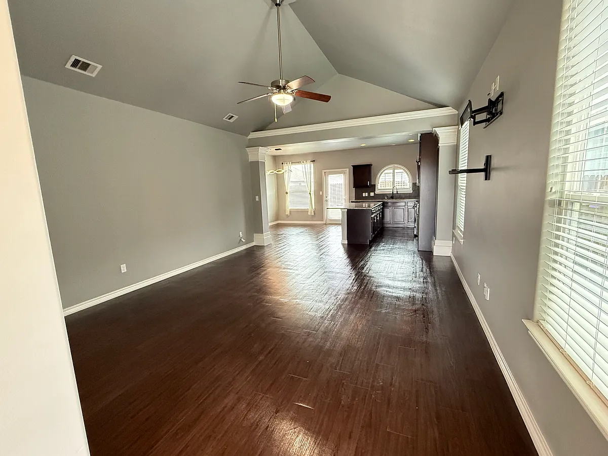 Building Photo - 7418 Kolda Dr
