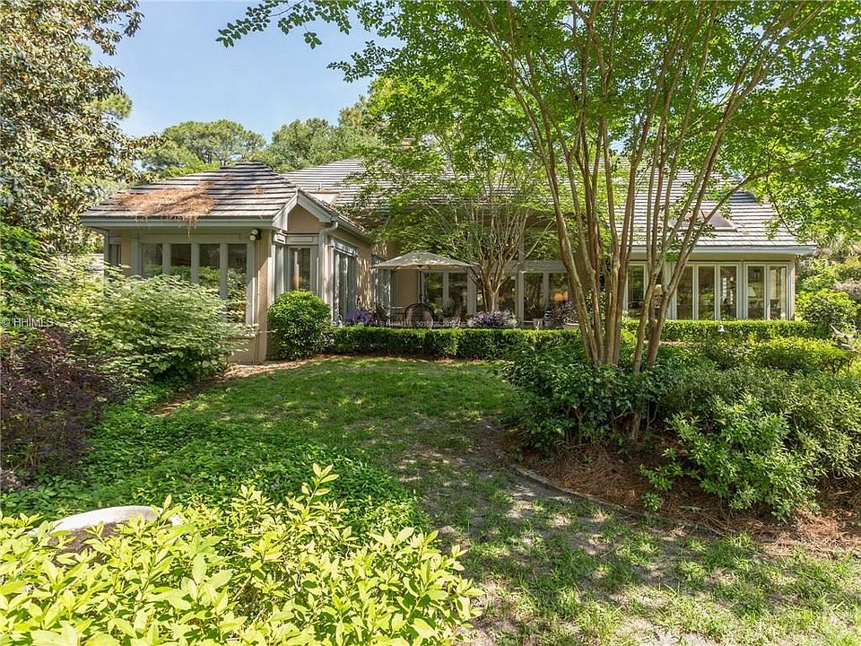 1st image of 18 Marsh Dr