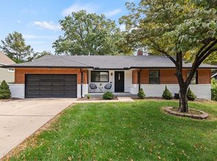 8601 Belleview Ave, Kansas City, MO 64114