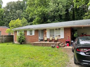 850 Dogwood Cir, High Point, NC 27260