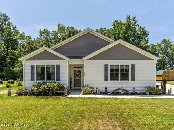 811 Lenox Drive, Holly Ridge, NC 28445