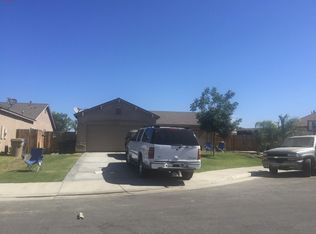 402 Calderdale Dr, Bakersfield, CA 93307