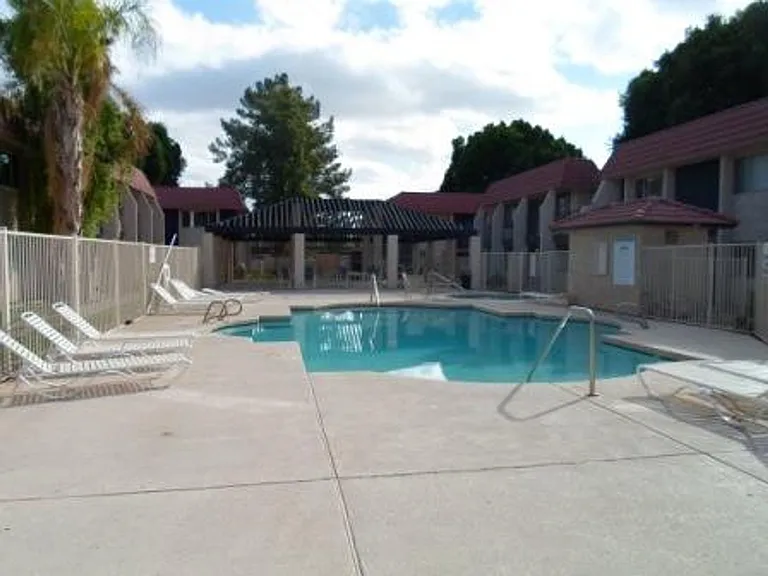 700 W University Dr #118 — Photo 10