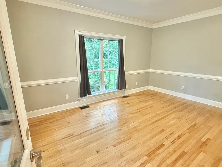 2041 English Ln — Photo 27