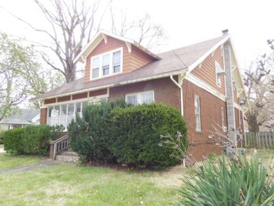 1120 Jefferson Ave, Charleston, IL, 61920