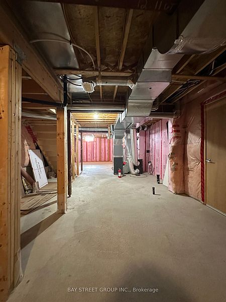 Richmond Hill Townhouse for rent - 4 Bedrooms — photo 38