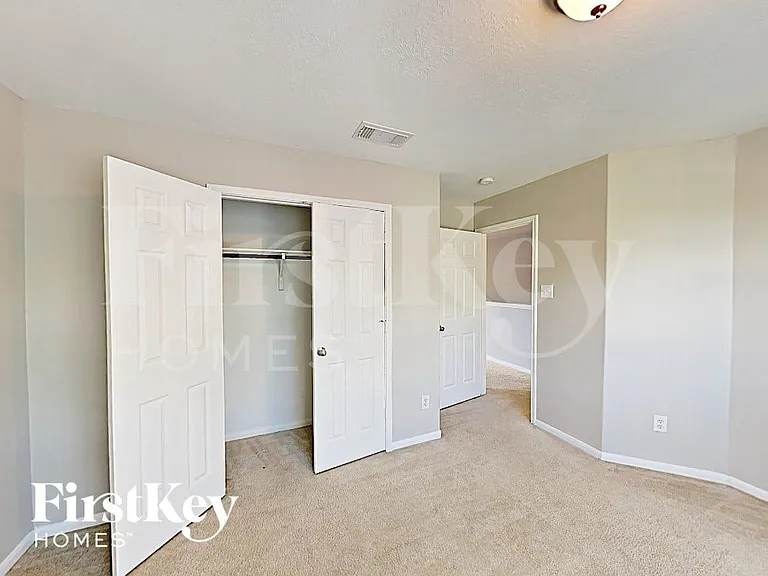 15207 Green Whisper Dr — Photo 12