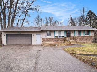 9226 N Vassar Rd, Mount Morris, MI 48458