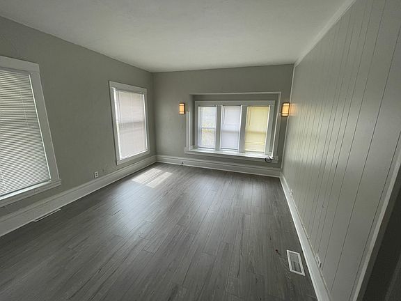 2nd image of 436 S Westnedge Ct #1