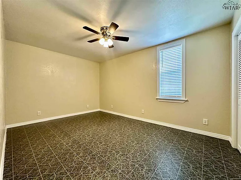 2211 Fillmore St — Photo 8