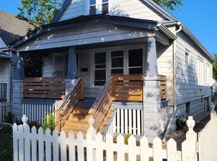 2672 S 8th St, Milwaukee, WI 53215