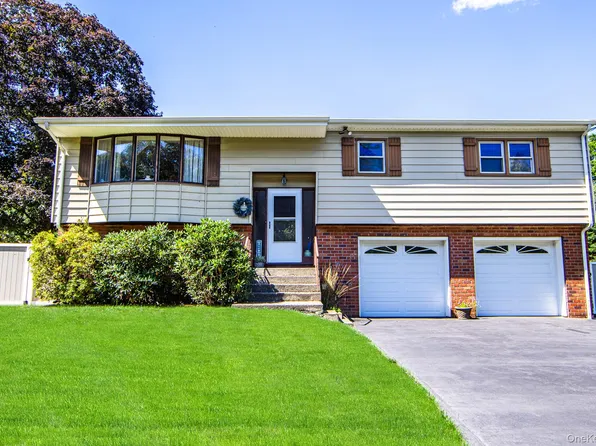 89 Pine Drive, Stony Point, NY 10980