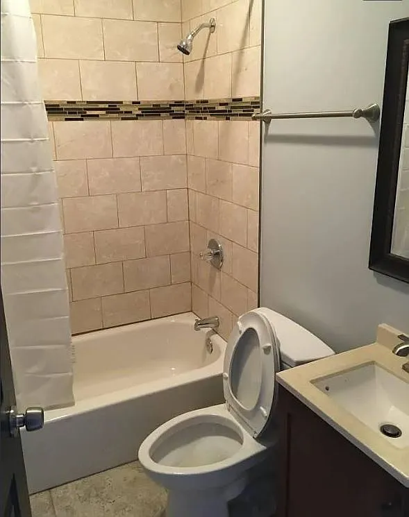Photo 2 of 4 - 307 W 27th St #1 - Baltimore, MD Building Photo - 307 W 27th St #1