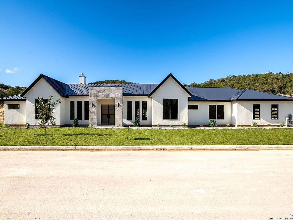 1st image of 107 Heartland Lane