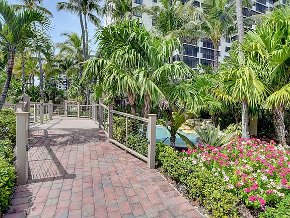 4th image of 3420 S Ocean Boulevard #15-R