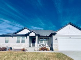 373 E Gilbert Peak Way, Eagle Mountain, UT 84005