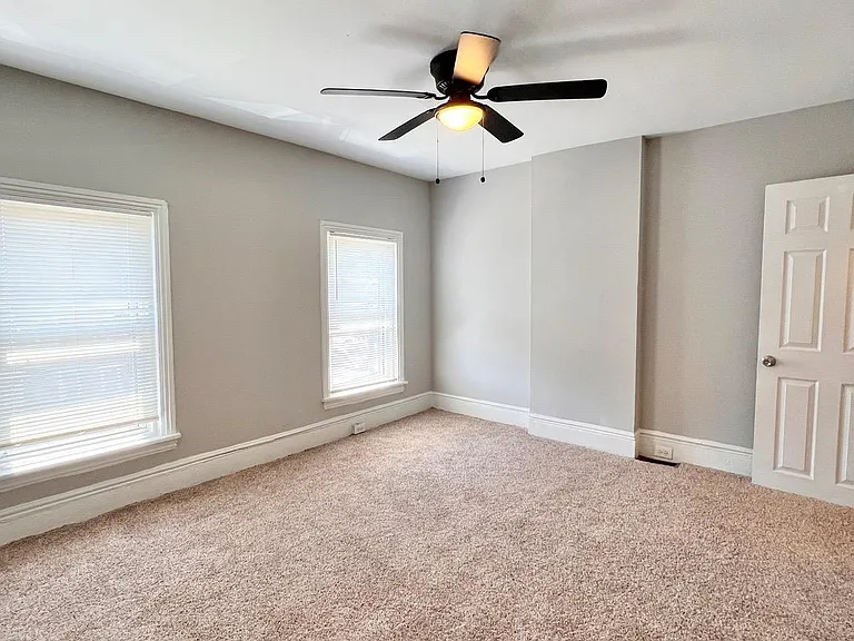 1029 Lancaster Ave — Photo 18