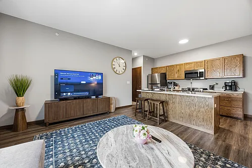 942 Boston Way #11 Photo 1