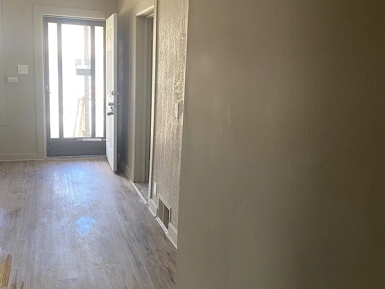 4407A 6th St — Photo 11