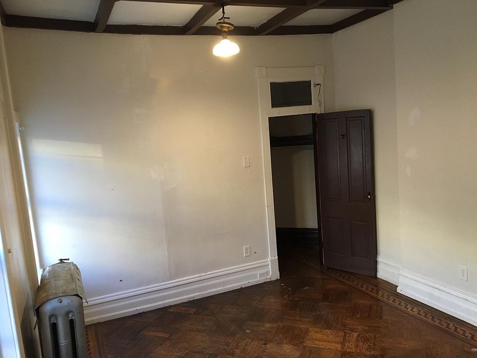 2nd image of 1 S 11th St