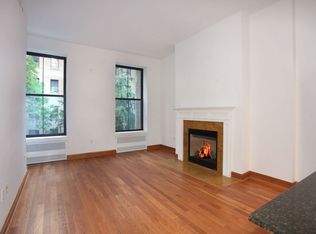 34 E 22nd St #201, New York, NY 10010